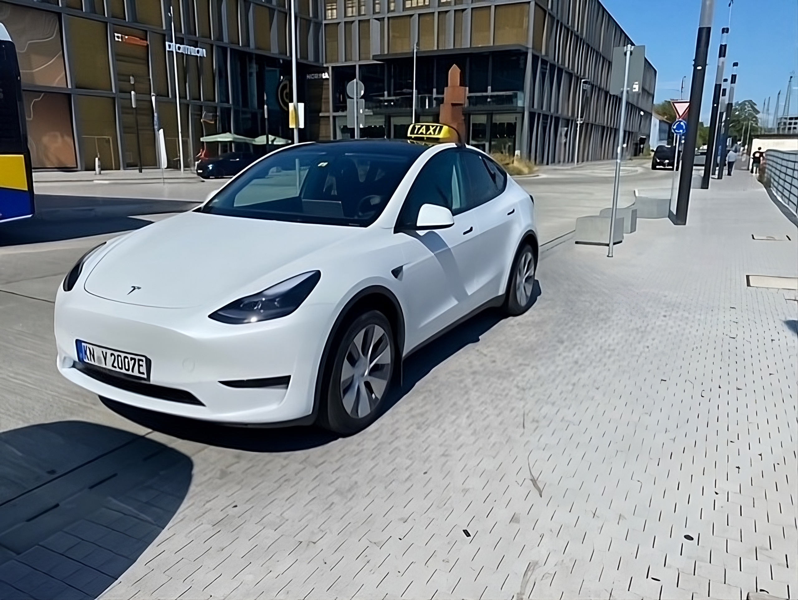 Moderne Taxiflotte TAXI 2000 Singen